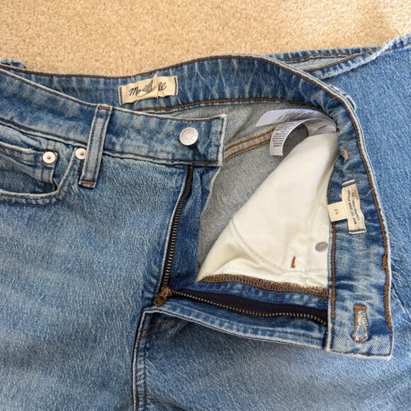 The Curvy Perfect Vintage Wide-Leg Jean (25, Enmore Wash) - Picture 9 of 12